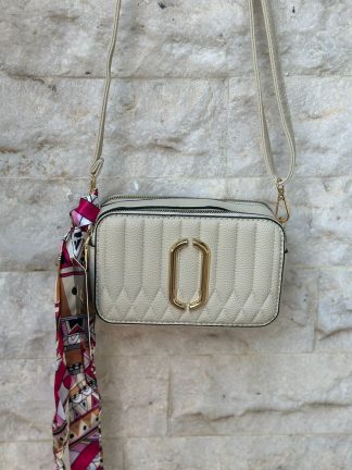 Bandolera con pañuelo