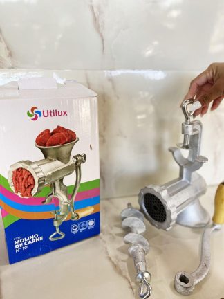 Molino de carne marca UTILUX