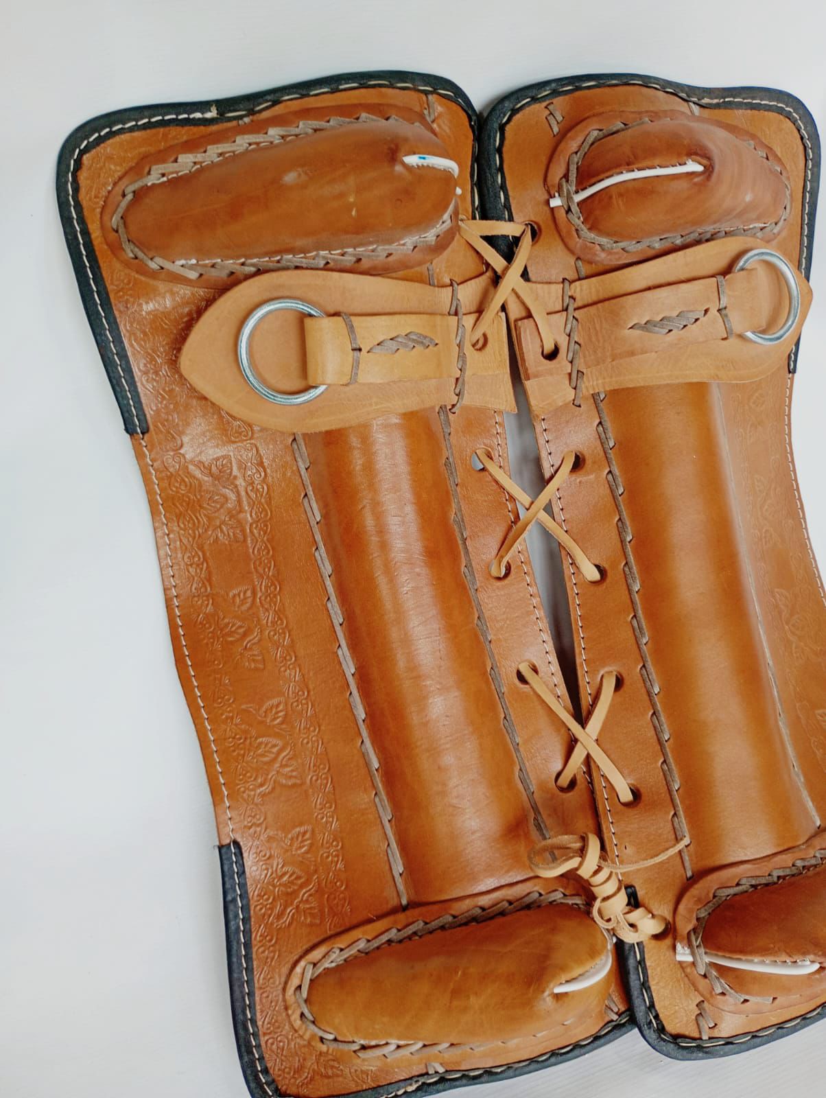 Basto de Cuero para Jinete