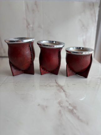 Mates vaqueta clásica, forrado en cuero la calabaza con con 3 patitas y virola de aluminio