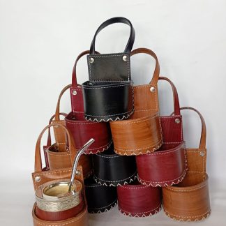 Porta mates de 100% cuero