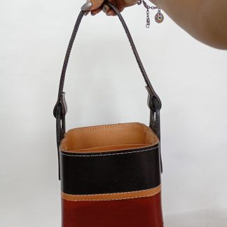 Canastas clásicas de 100% cuero