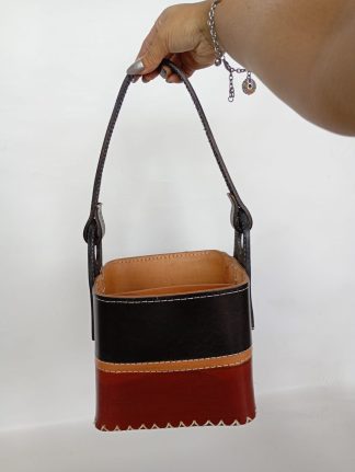 Canastas clásicas de 100% cuero