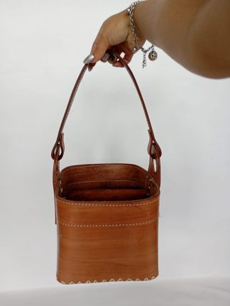 Canastas de 100% cuero engrasado calidad