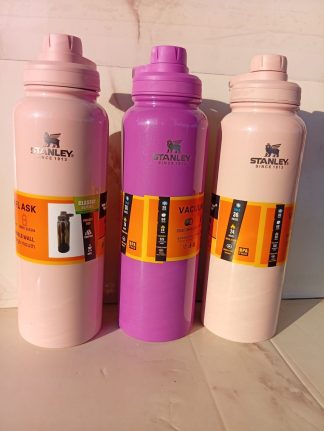 Botella glitter de 800ml Stanley con pico a rosca