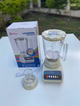 Licuadora UTILUX 250W de potencia Incluye triturador 4 Niveles de velocidad 1,5LT 3laminas de acero