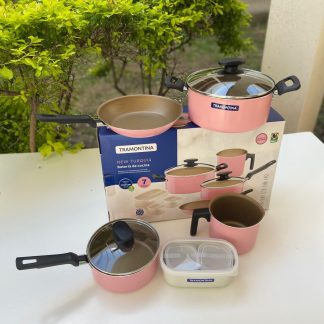 Juego de ollas marca TRAMONTINA x 7 piezas cuenta con: Sartén de 20 cm, Olla de 16 cm, Cacerola 20 cm, Hervidor de 12 cm, Pote con tapa de 650 ML, Pote con tapa de 150 ML