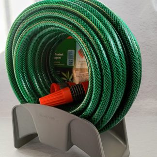 Manguera jardinera TRAMONTINA 25 mtrs Acople con rosca Boquilla tipo rosca 4 capas