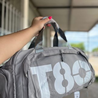 Bolsos t80 se convierte en bolso y también en mochila viajera/deportiva