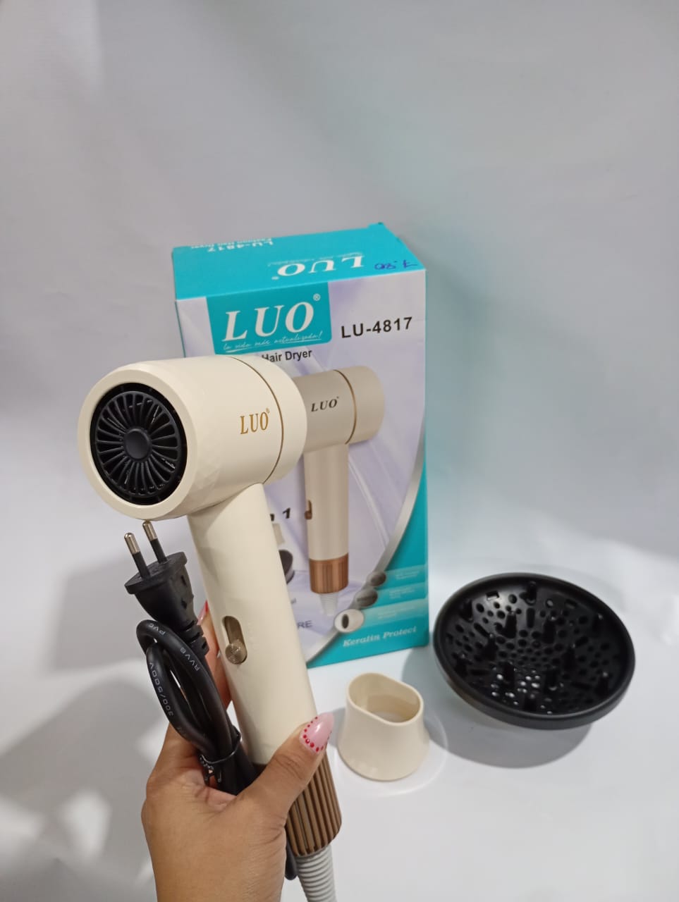 Secador de cabello marca LUO