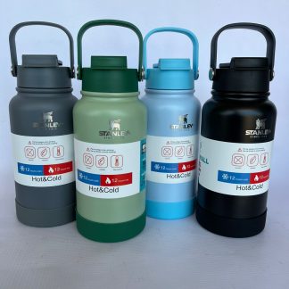 Botella termica Stanley con agarre, base de silicona y 500ml