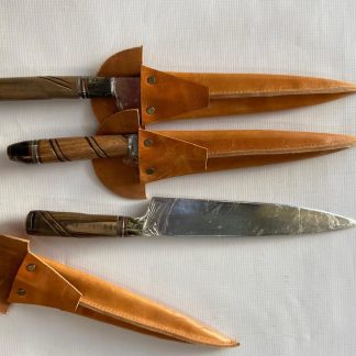 Cuchillo Campero, Hoja de Disco Arado con Punta de Bronce y Vaina de Cuero 100% de 24cm