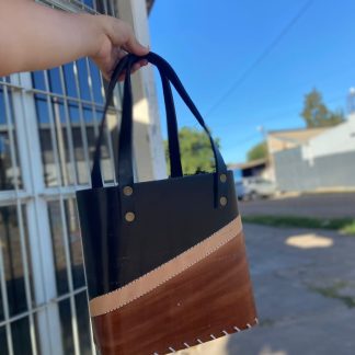 Hermoso bolso materos de 100% cuero y calidad