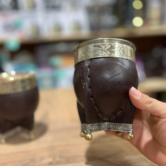 Mate imperial cuero liso, calabaza por dentro forrado en cuero con la base y virola de 100% alpaca