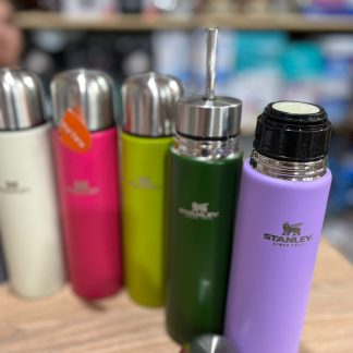 Vasos cafeteros, térmicos, doble pico y con correa Stanley 500ml
