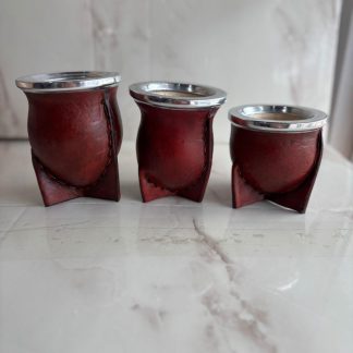 Mate vaqueta de 3 patas clásicas, calabaza forrado en cuero con virola de aluminio