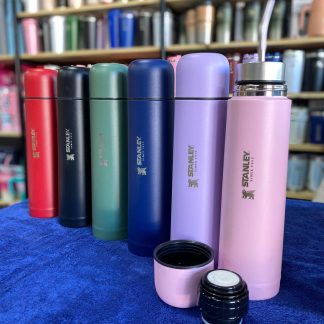 Mate listos de 750ml Acero inoxidable Incluye accesorios a la vista Colores rosa verde negro lila azul y rojo