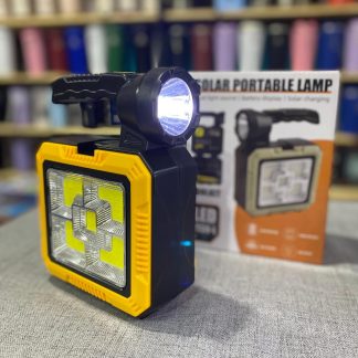 Linterna portable, con herramientas, recarga USB y también recarga solar