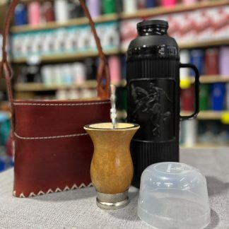 Combo matero especial para regalar Canasta 100% cuero Termo chimarrita Mate calabaza Bombilla clásica