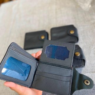 Billeteras de cuero con broche