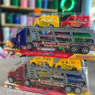 Camión con 4 autos