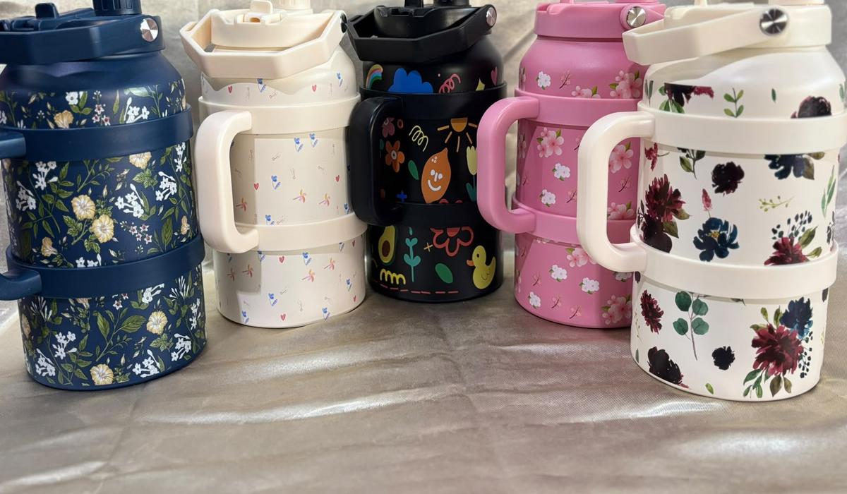 Termolar, doble pico, doble manija y estampado más mate