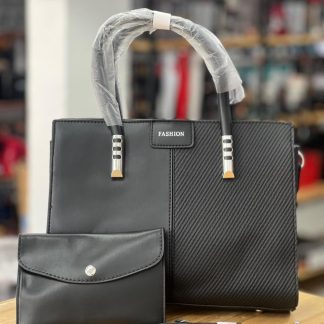 Cartera de mano con correa y monedero