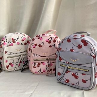 Nuevo ingreso Mochila cherry Medidas 18x12x24